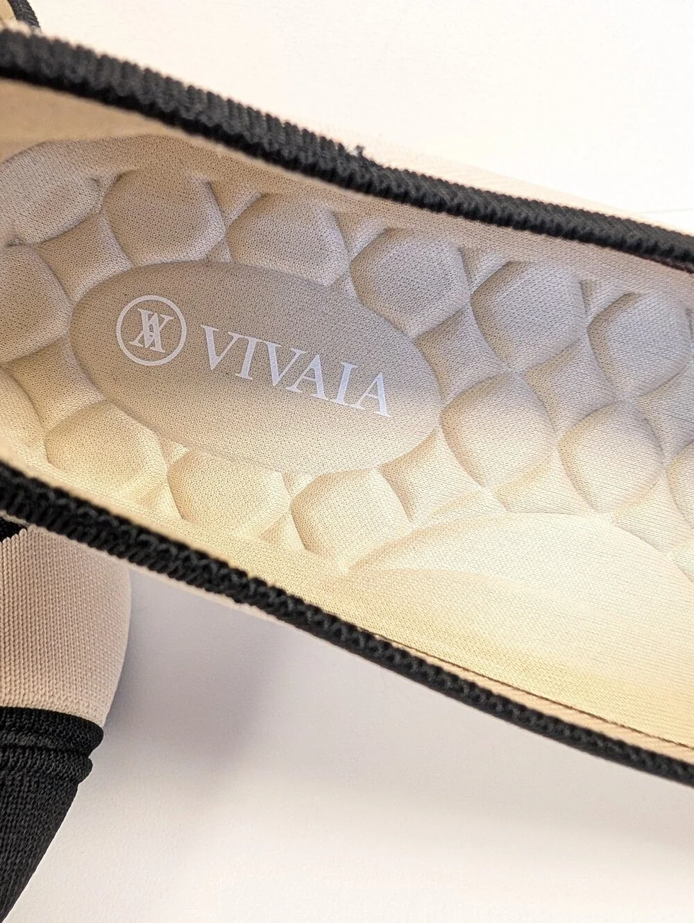 VIVAIA Margot Cream Black Cap Toe Knit Block Heel Pumps EU 40 US 9